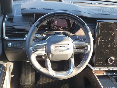 New 2026 GMC Acadia Denali Ultimate image 13