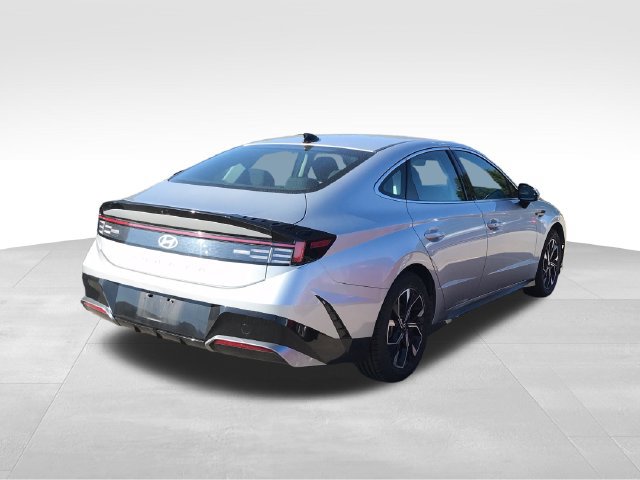Used 2025 Hyundai Sonata SEL FWD image 27