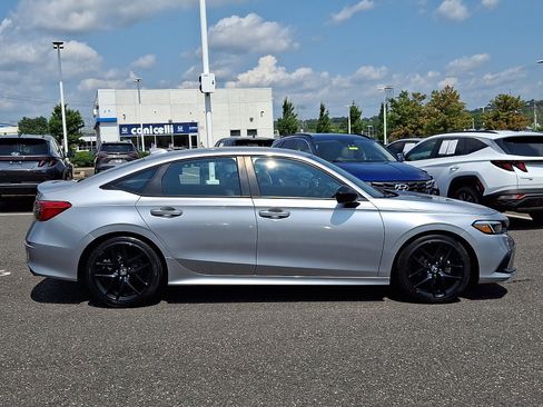 Used 2023 Honda Civic Sport image 7