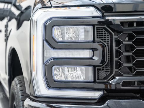 New 2026 Ford F250 Lariat w/ Black Appearance Package AWD/4WD image 14