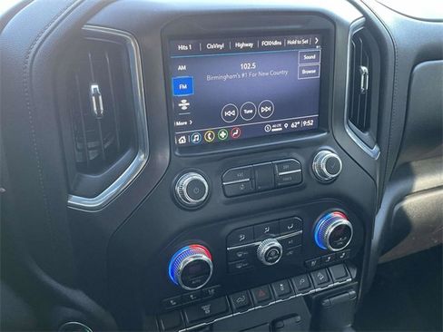 Used 2022 GMC Sierra 2500 AT4 w/ Gooseneck/5TH Wheel Package image 13