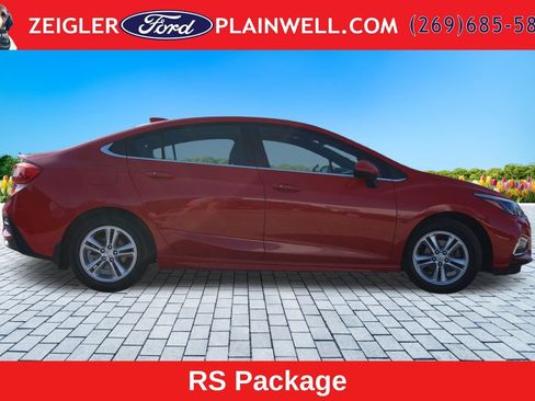 Used 2016 Chevrolet Cruze LT w/ Sun And Sound Package FWD image 6