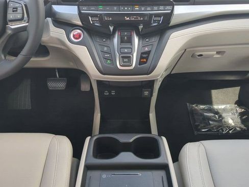 New 2026 Honda Odyssey EX-L image 17