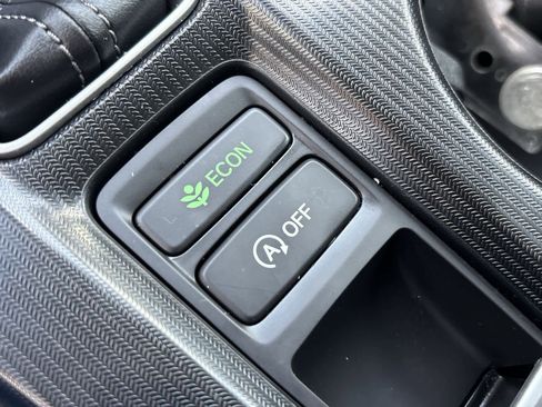 Certified 2023 Honda Civic LX image 27