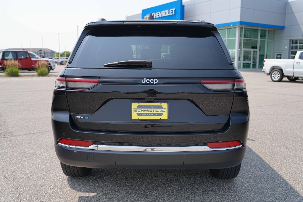 Used 2024 Jeep Grand Cherokee Limited 4xe AWD/4WD image 8