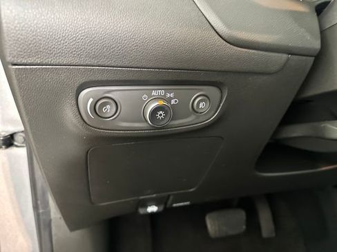 Used 2023 Buick Encore GX Preferred w/ Cold Weather Comfort Package image 19