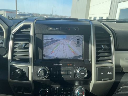 Used 2021 Ford F350 Lariat w/ Chrome Package image 24