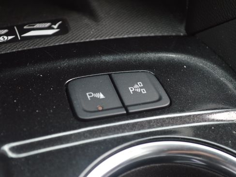 Used 2024 Chevrolet Equinox Premier AWD/4WD image 26