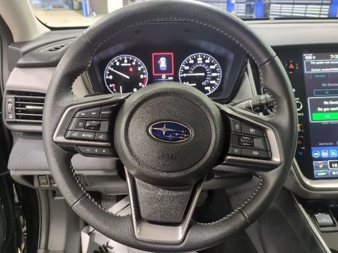 Certified 2025 Subaru Outback Premium image 4