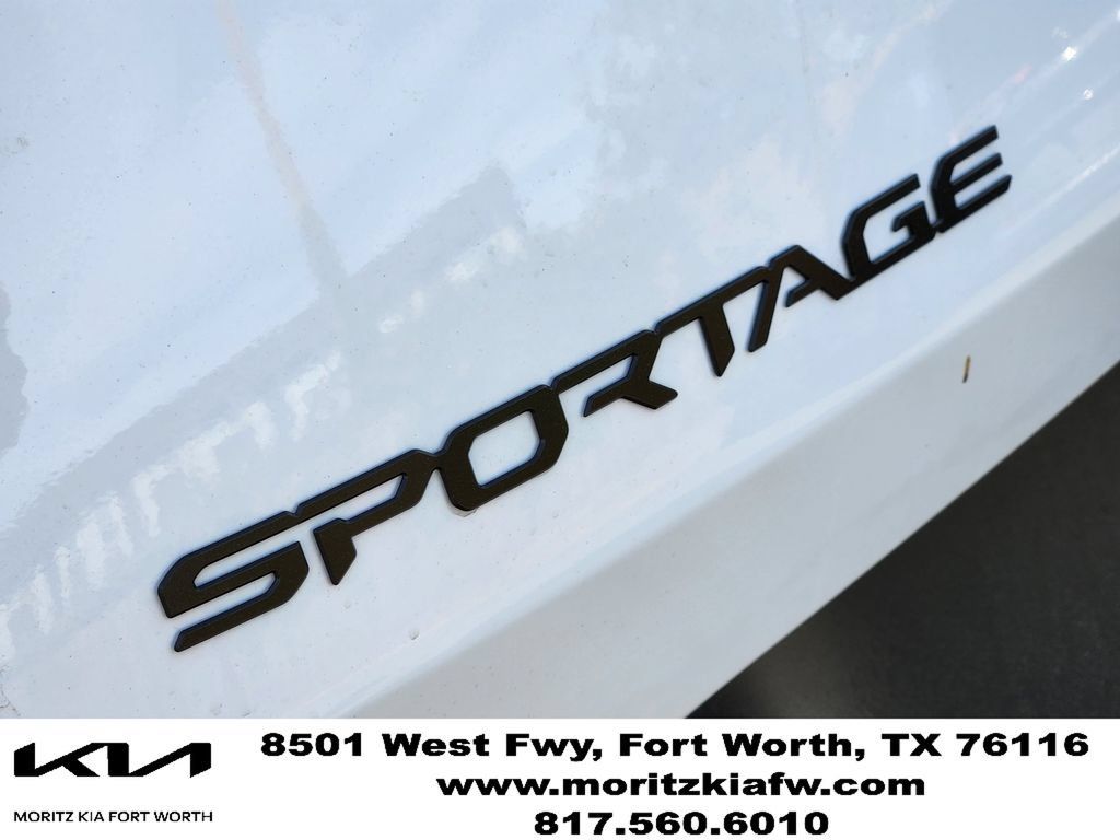 New 2026 Kia Sportage X-Line w/ X-Line Premium Package AWD/4WD image 8