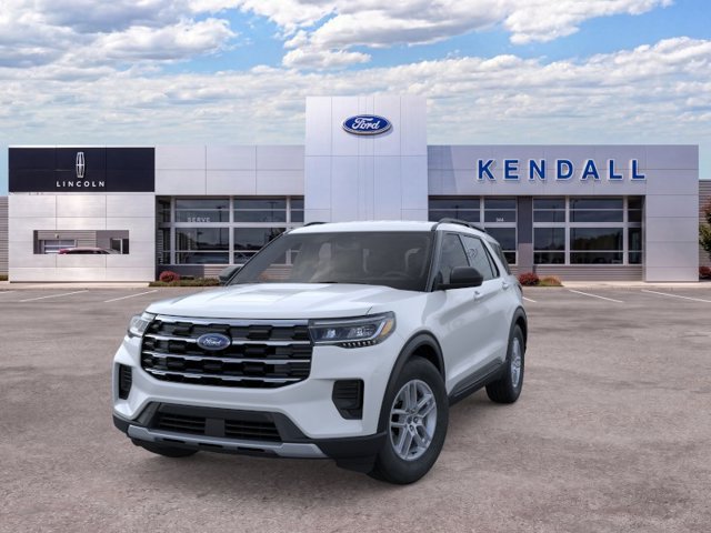 Used 2026 Ford Explorer Active AWD/4WD image 2