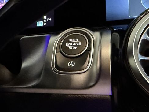 New 2025 Mercedes-Benz GLB 250 4MATIC image 21