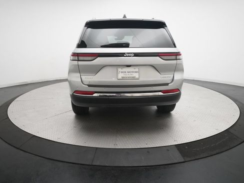 Used 2025 Jeep Grand Cherokee Laredo X w/ Luxury Tech Group I AWD/4WD image 26
