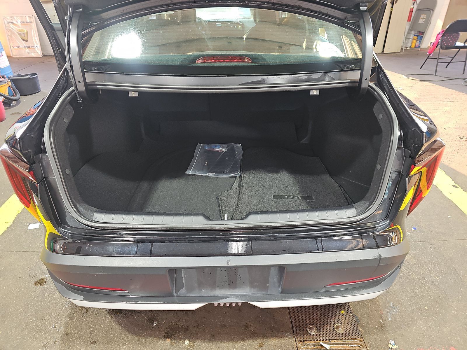 Used 2025 Kia K4 FWD image 14