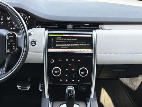 Used 2020 Land Rover Discovery Sport SE R-Dynamic image 11