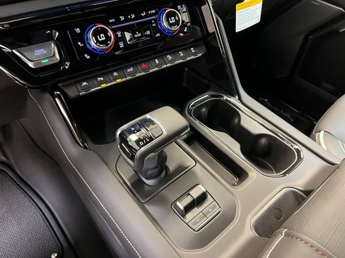 New 2026 GMC Sierra 1500 AT4X w/ LPO, Black Badging Package image 26