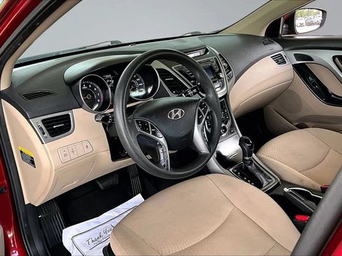 Used 2014 Hyundai Elantra SE w/ Option Group 02 FWD image 14