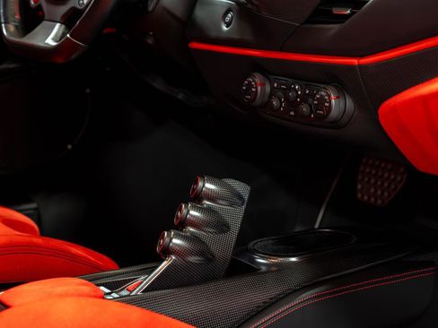 Used 2019 Ferrari 488 Pista Coupe RWD image 98
