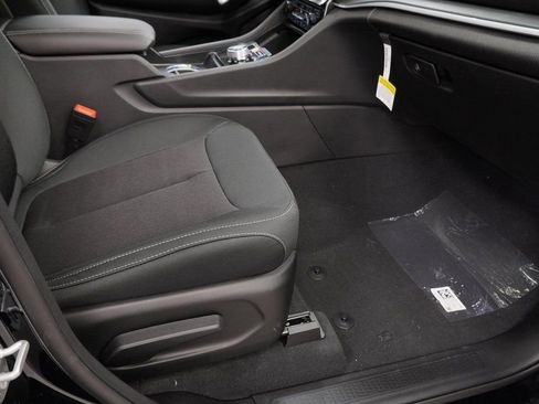 New 2026 Jeep Grand Cherokee Laredo X AWD/4WD image 36