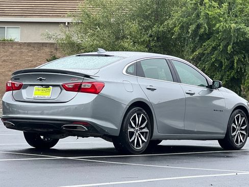 Used 2025 Chevrolet Malibu RS FWD image 11