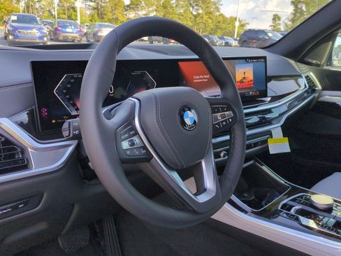 Used 2026 BMW X5 xDrive40i AWD/4WD image 18