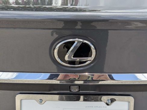 Used 2022 Lexus ES 350 Ultra Luxury w/ Accessory Package 2 FWD image 13