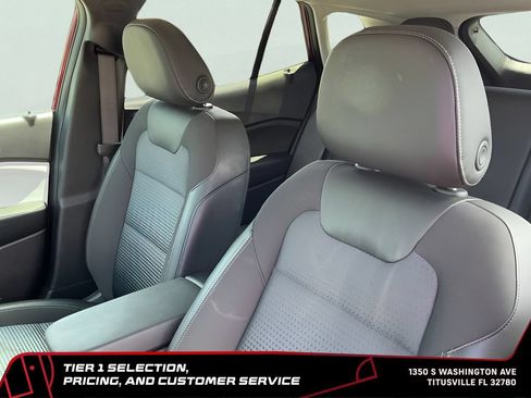 Used 2025 Chevrolet Trax LT w/ LT Convenience Package FWD image 25