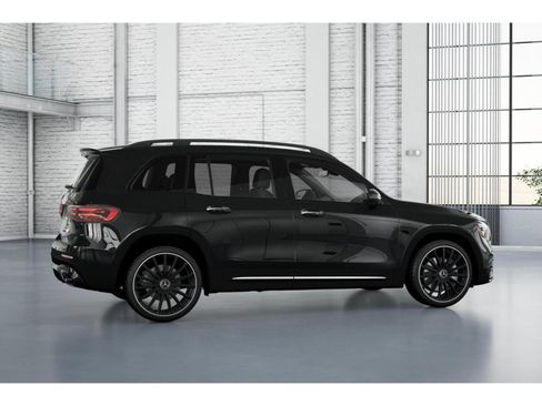 New 2026 Mercedes-Benz GLB 35 AMG 4MATIC image 17