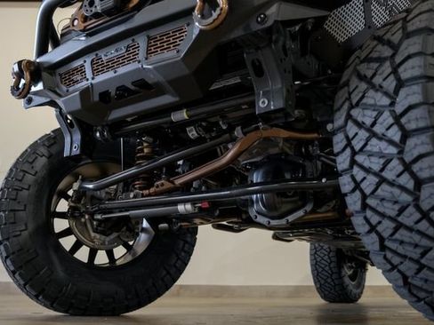 Used 2025 Jeep Gladiator Sport image 18