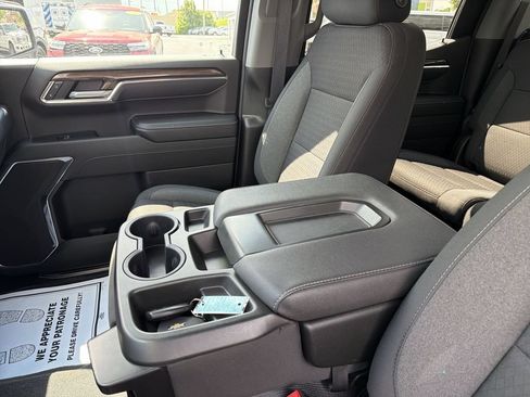 Used 2023 Chevrolet Silverado 1500 LT AWD/4WD image 26
