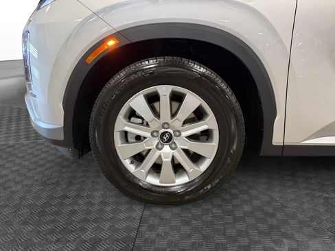 Used 2025 Hyundai Palisade SEL FWD image 15