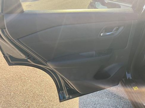 New 2026 Nissan Rogue SV FWD image 15