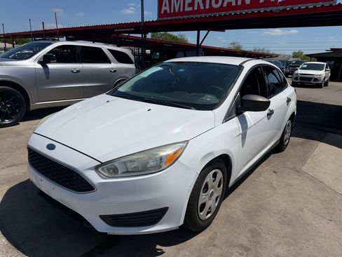 Used 2016 Ford Focus S image 1