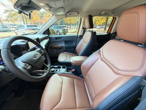 Certified 2023 Ford Maverick Lariat w/ Lariat Luxury Package image 14