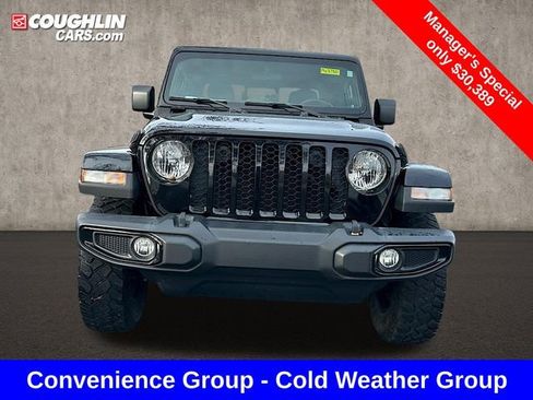 Used 2021 Jeep Gladiator Willys image 2