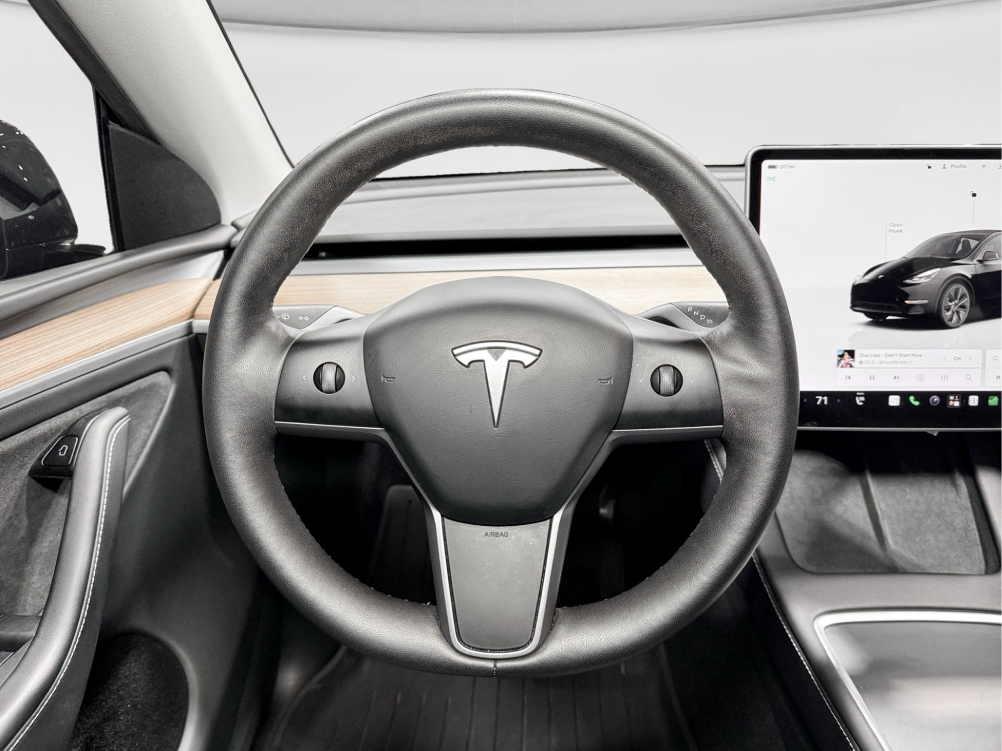 Used 2025 Tesla Model Y Long Range AWD/4WD image 7