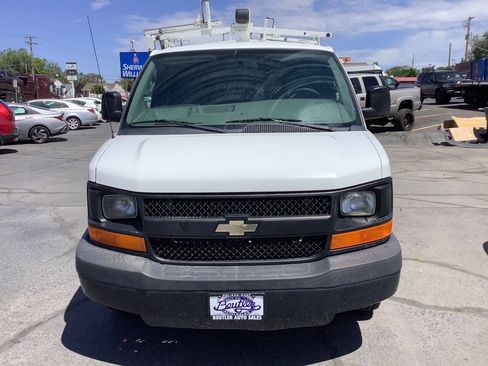 Used 2016 Chevrolet Express 2500 w/ Cold Climate Package RWD image 4