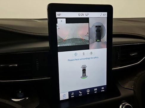 Used 2020 Ford Explorer Platinum w/ Premium Technology Package image 20