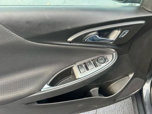 Used 2016 Chevrolet Malibu LT image 12