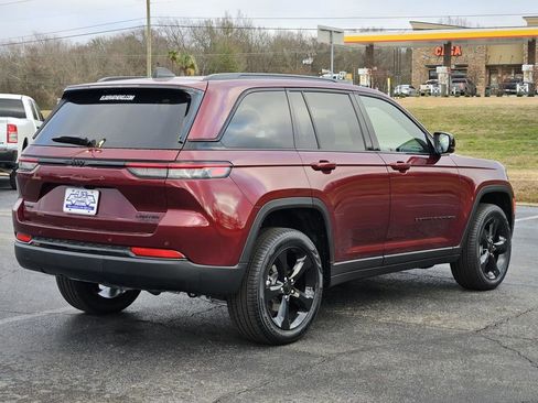 New 2025 Jeep Grand Cherokee Limited w/ Black Appearance Package image 7