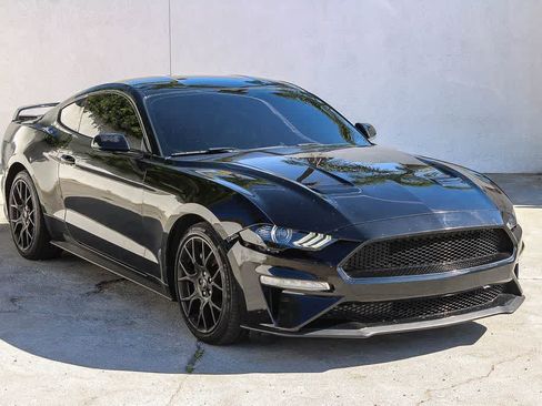 Used 2019 Ford Mustang Coupe w/ Ecoboost Performance Package image 3