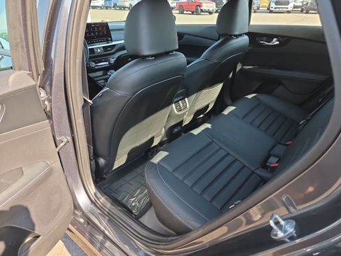 Used 2023 Kia Forte GT-Line w/ GT-Line Premium Package FWD image 20