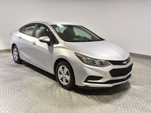 Used 2017 Chevrolet Cruze LS image 7