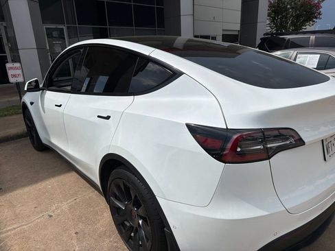 Used 2020 Tesla Model Y Long Range AWD/4WD image 2