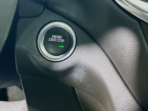 Used 2022 Chevrolet Equinox LT FWD image 20