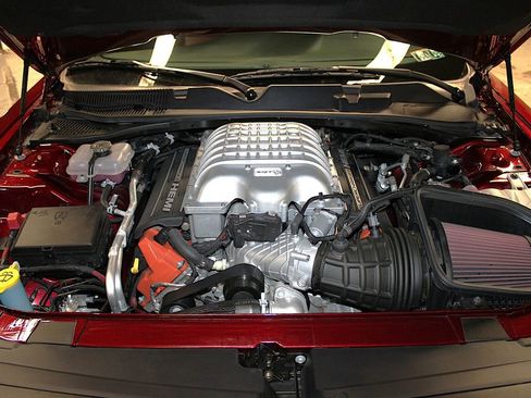 Used 2022 Dodge Challenger SRT Hellcat w/ Plus Package RWD image 40