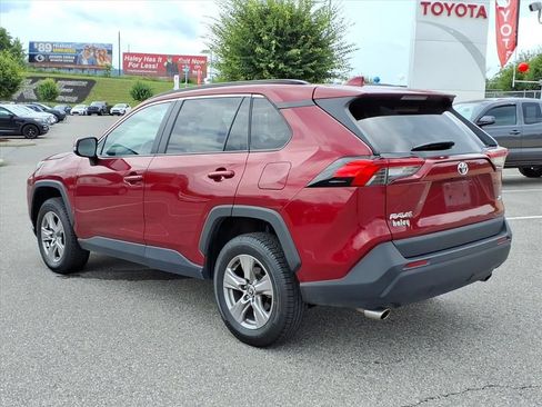 Used 2025 Toyota RAV4 XLE FWD image 7