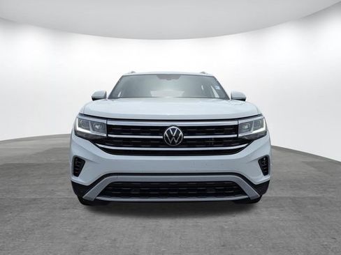 Used 2023 Volkswagen Atlas Cross Sport SE w/ Black Wheel Package image 2