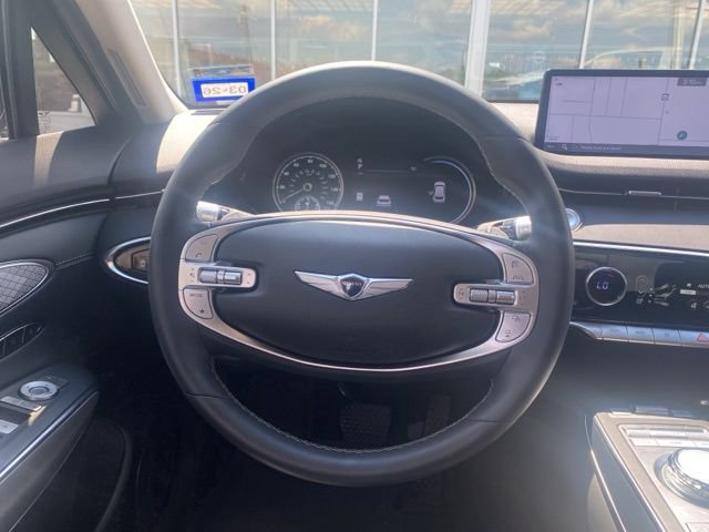 Used 2025 Genesis GV70 2.5T w/ Select Package AWD/4WD image 16