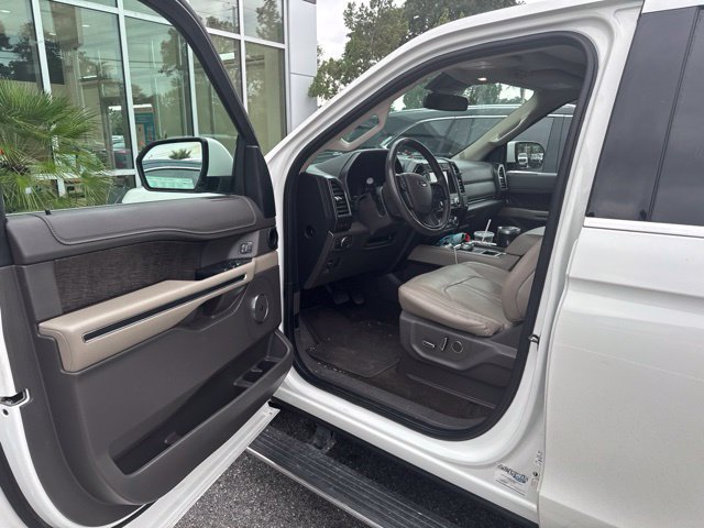 Used 2021 Ford Expedition Limited RWD image 7